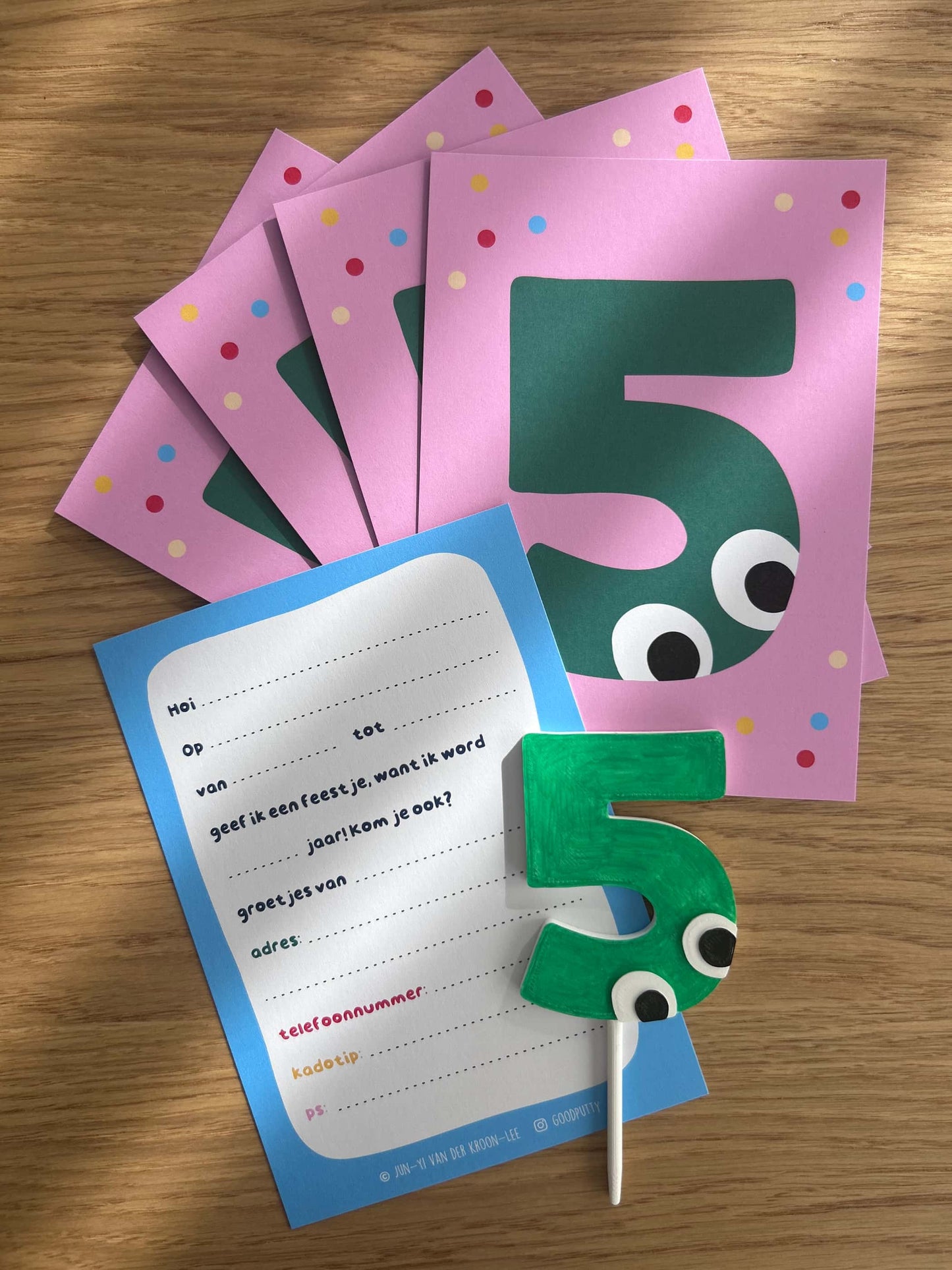 Set of party invitations and cake topper for a 5 year old birthday